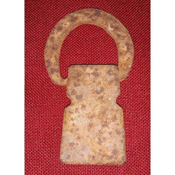 ANTIGUO PONDERALE DE HIERRO
