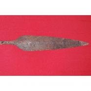 ANTIGUA PUNTA DE LANZA DE HIERRO