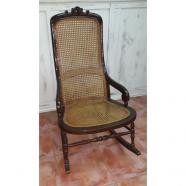 PEQUEÑA MECEDORA DE CAOBA ISABELINA