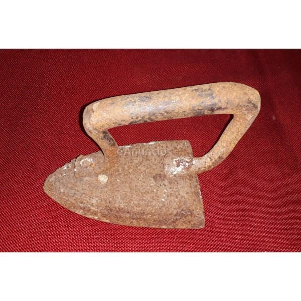 PLANCHA DE HIERRO SIGLO XIX