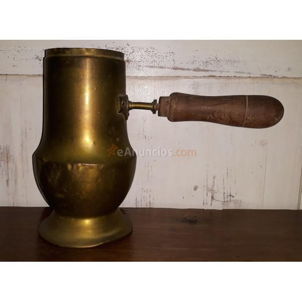 CHOCOLATERA DE LATÓN SIGLO XX