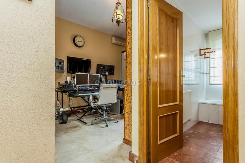 Adosado en venta en  Velilla de San Antonio