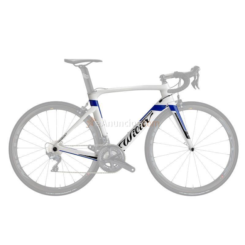 Wilier Cento1 Air Force 22 Miche Revox RC Carbon