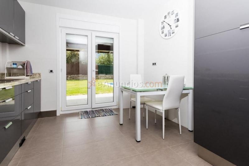 Adosado en venta en  Dexo-Lorbé, Oleiros