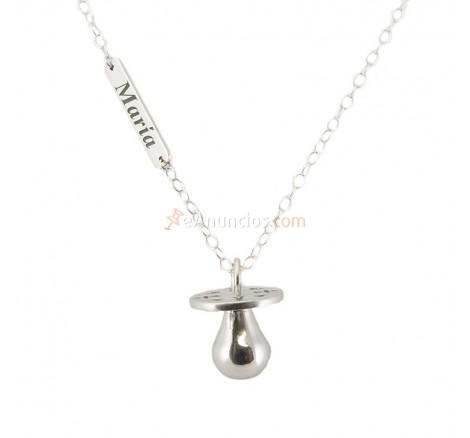 Colgante NewBorn personalizado en plata de primera ley