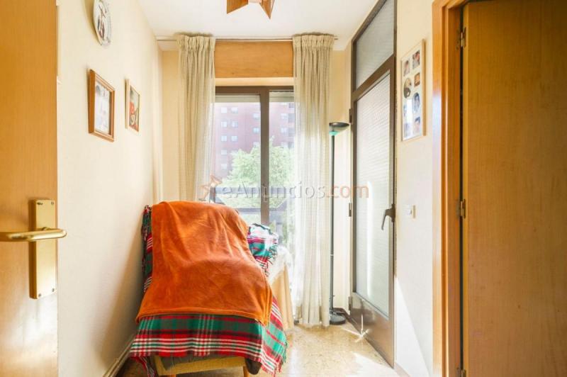 Apartamento en venta en  San Blas, Madrid