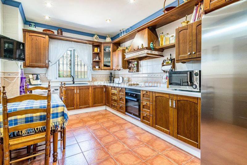 Adosado en venta en  Puerto de la Torre, Málaga