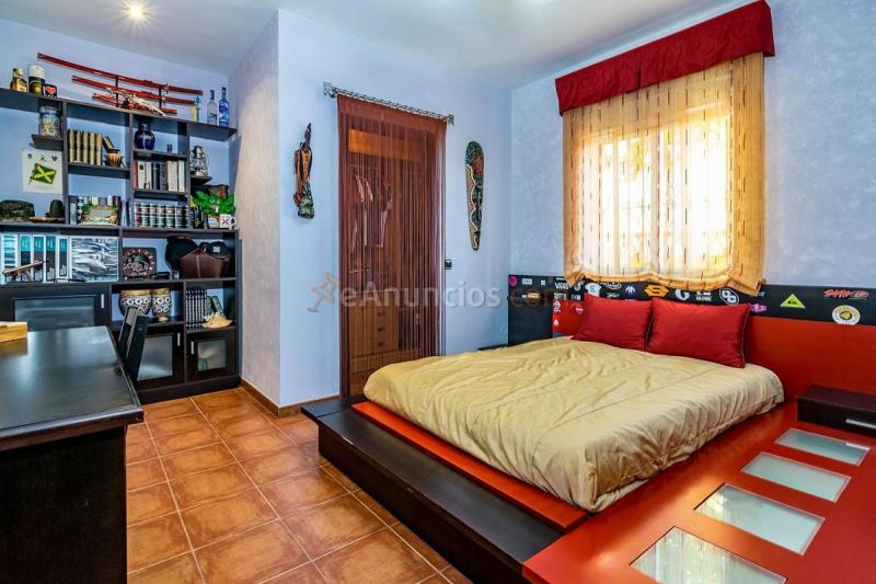 Adosado en venta en  Puerto de la Torre, Málaga