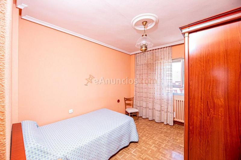 Apartamento en venta en Calle Caamaño, Delicias, Valladolid