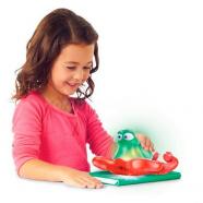 Buscando a Dory Pulpo Hank cambia de color Bandai Disney + 4