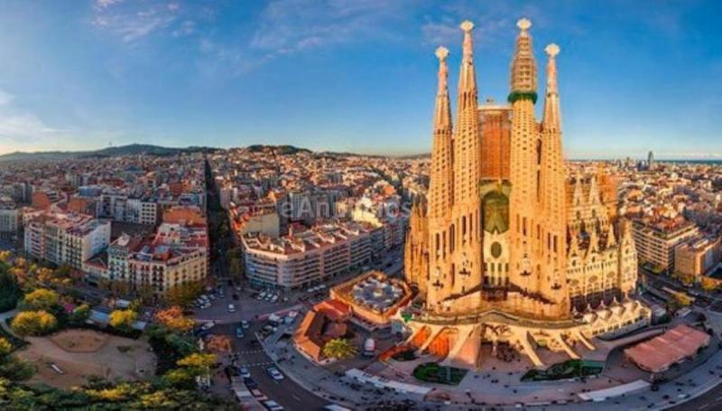 Local Comercial en alquiler en  Les Corts, Barcelona