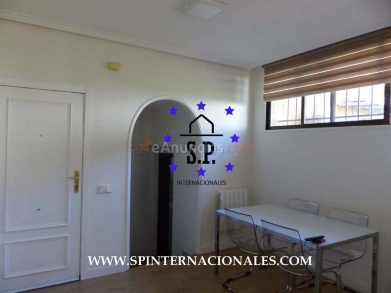 Apartamento en alquiler en  Ciudad Lineal, Madrid