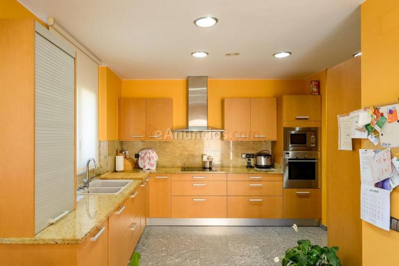 Adosado en venta en  Olot