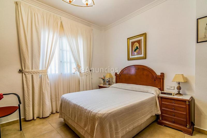Adosado en venta en  Puerto de la Torre, Málaga