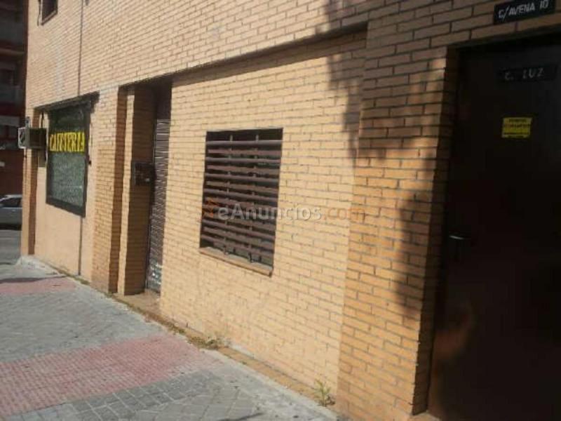 Local Comercial en venta en Calle Avena, Usera, Madrid