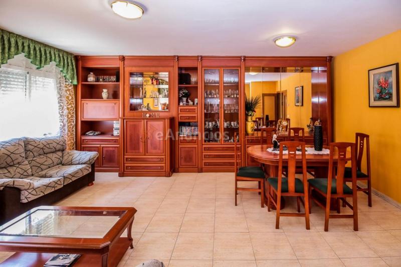 Adosado en venta en  Olesa de Montserrat