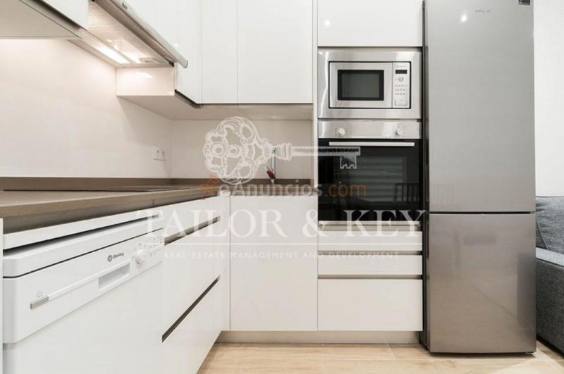Apartamento en alquiler en Avenida de la Reina Victoria, Madrid, Tetuán, Madrid