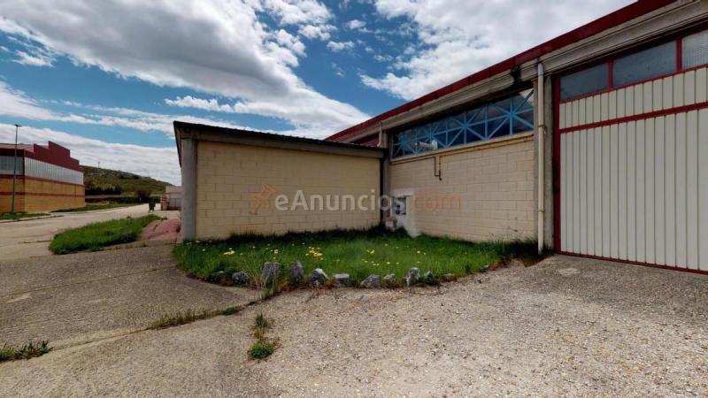 Edificio en venta en Calle Virgen del Mar, Santibañez de la Peña