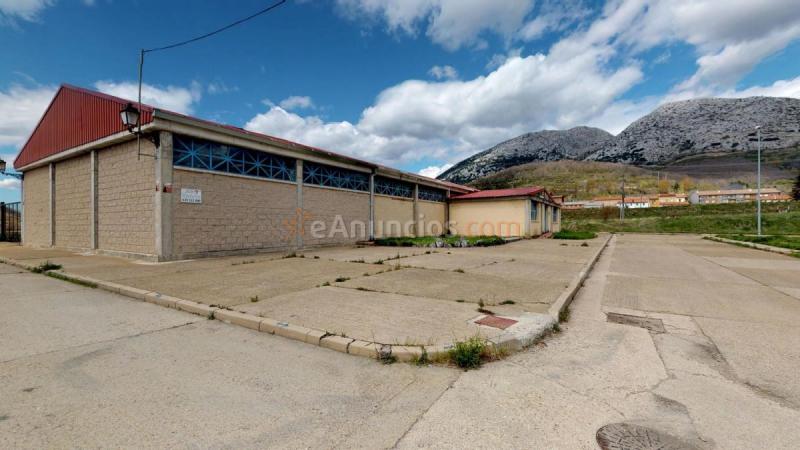 Edificio en venta en Calle Virgen del Mar, Santibañez de la Peña