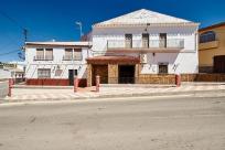 Adosado en venta en  Iznalloz