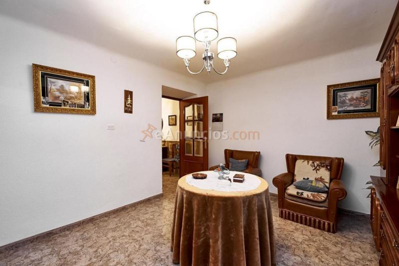 Adosado en venta en  Iznalloz