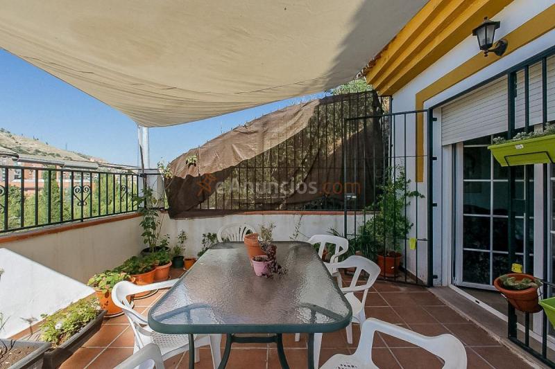 Adosado en venta en  Bola de Oro, Granada