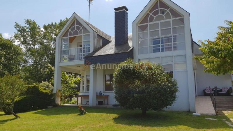 Adosado en venta en  Lugar Pedra, Teo