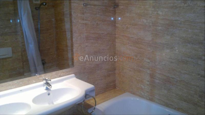 Apartamento en alquiler en Avenida concejal alberto jimenez becerril, Macarena, Sevilla