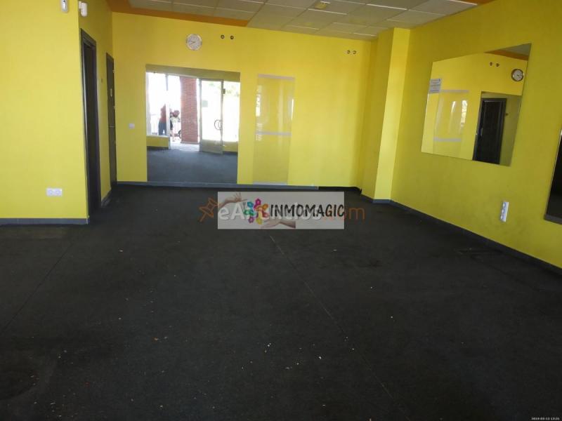 Local Comercial en alquiler en  Las Ventas de Retamosa