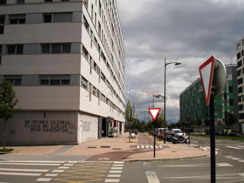Local Comercial en venta en Avenida Reina Sofia, Zabalgana - Ariznabarra, Vitoria-Gasteiz