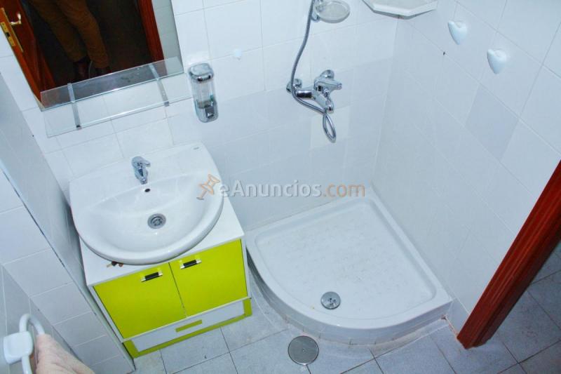 Local Comercial en venta en Calle Velero, Barajas, Madrid