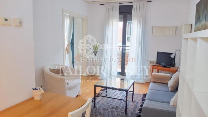 Apartamento en alquiler en Calle de Campoamor, Centro, Madrid