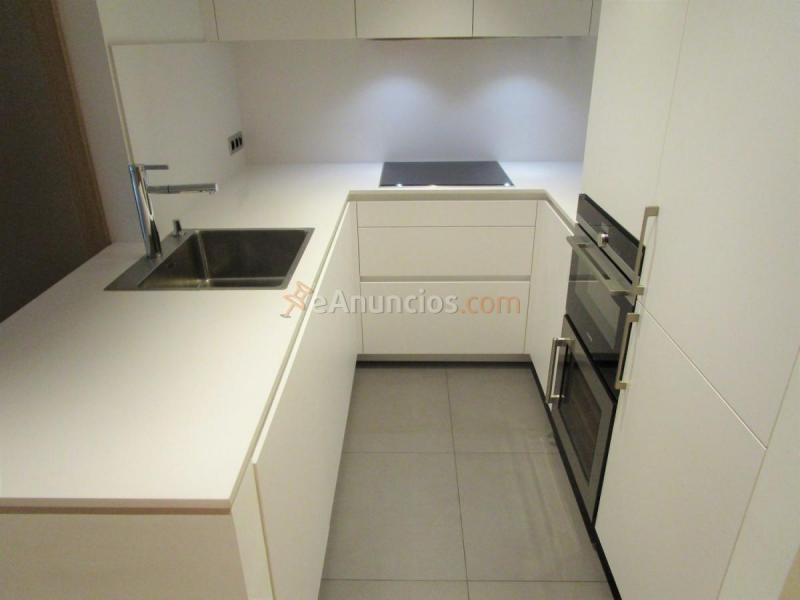 Apartamento en alquiler en Plaza de San Juan de la Cruz, Madrid, Chamberí, Madrid