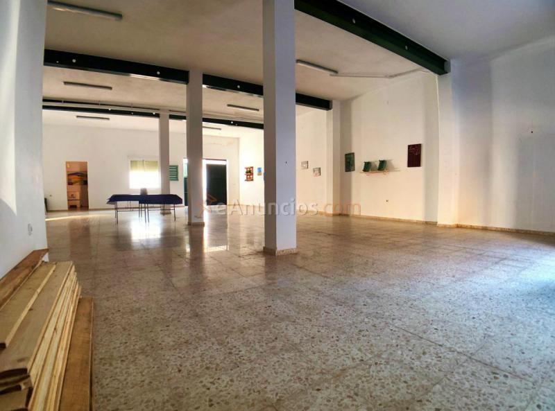 Local Comercial en venta en  Olivares