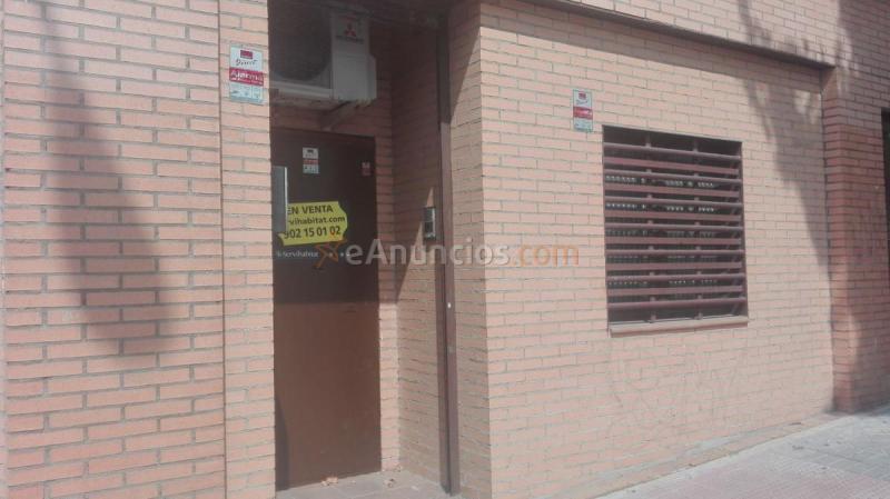 Local Comercial en venta en Calle Avena, Usera, Madrid
