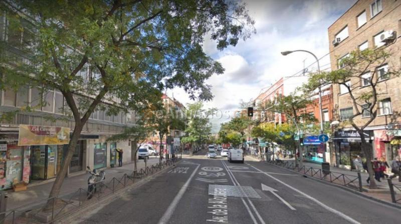 Local Comercial en venta en Avenida de la Albufera, Puente de Vallecas, Madrid