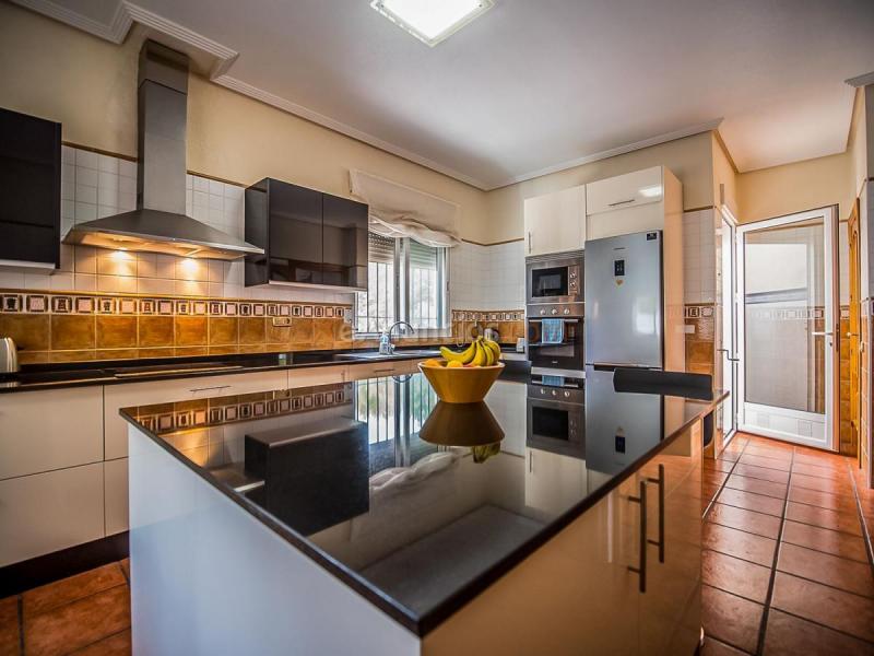 Adosado en venta en  Fortuna