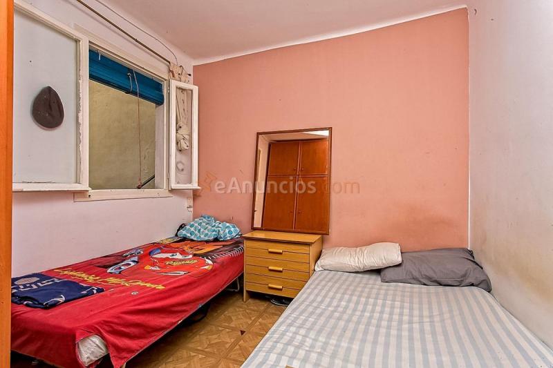 Apartamento en venta en  Nou Barris, Barcelona