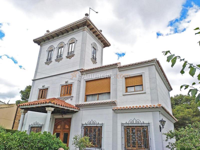 Adosado en venta en  Zona El Vedat-Santa Apolonia, Torrent