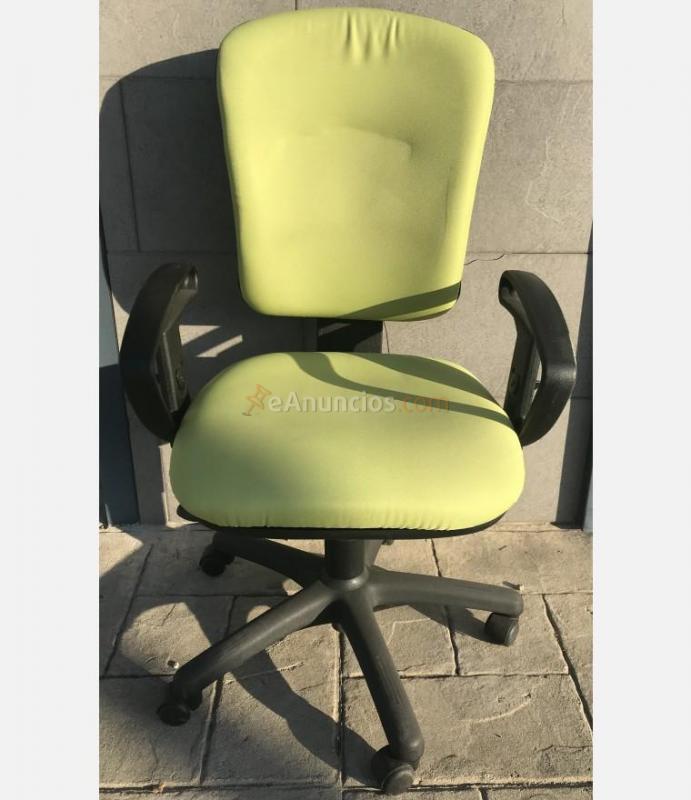 SILLA GIRATORIA VERDE