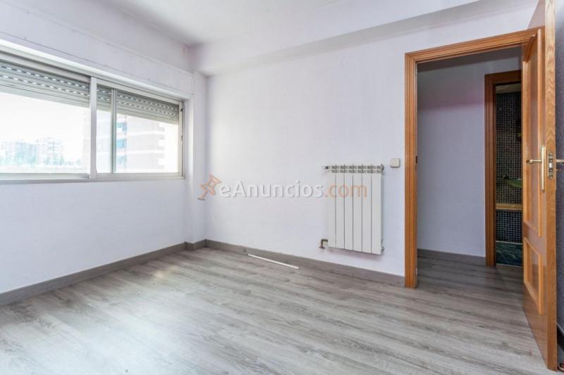 Apartamento en venta en  Valleaguado - La Cañada, Coslada