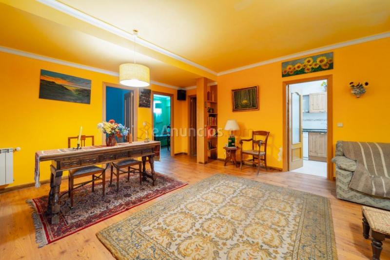 Adosado en venta en  Tortola de Henares