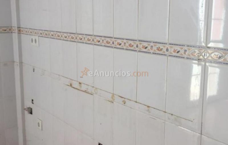 Casa en venta en  Manuel Altolaguirre, Fuente de Piedra