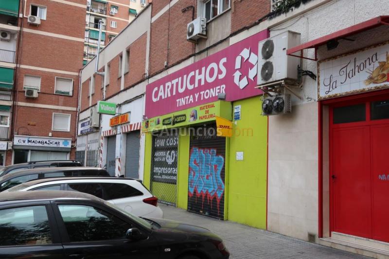 Local Comercial en alquiler en  ginzo de limia, Fuencarral, Madrid