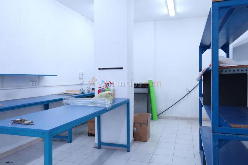 Local Comercial en alquiler en  ginzo de limia, Fuencarral, Madrid