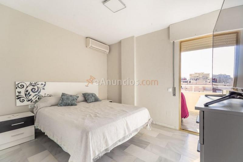 Apartamento en venta en Calle Jacinto Benavente, Zona Puerto Deportivo, Fuengirola