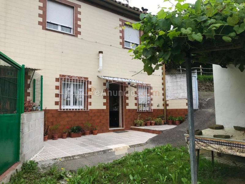 Casa Rural en venta en  Los Nadales, Requejo - Rozaes - Oñón, Mieres del Camino