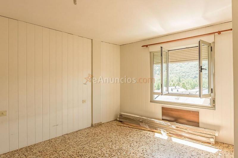 Apartamento en venta en  Flores de Sil, Ponferrada