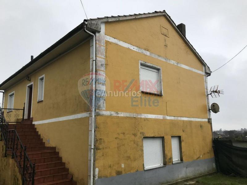 Casa Rural en venta en  Pruvia, Llanera