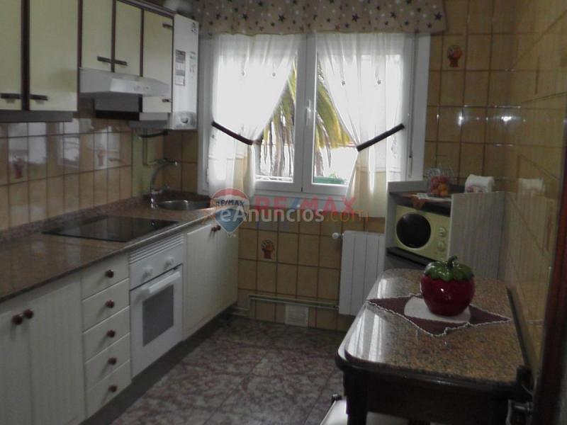 Apartamento en venta en Calle Ramón del Valle Ballina, Villaviciosa, Villaviciosa - Amandi, Villaviciosa